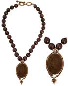 Chocolate cameo set on our Acorn casting with Chocolate Jade beading. Set in Red Bronze.